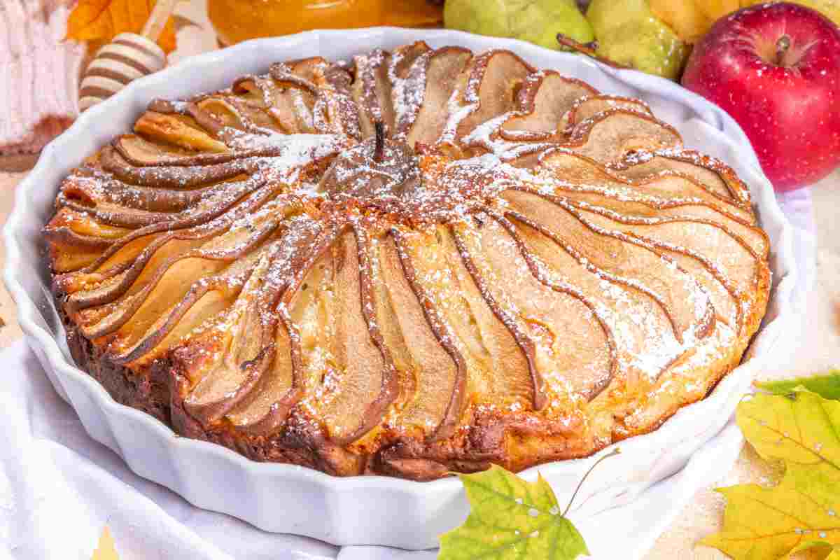 Torta di Mele e Pere: Il Profumo dell'Autunno in un Dolce